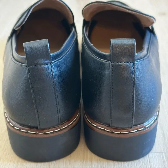 Kelly & Katie Black Loafers Size 9 - Picture 2 of 3